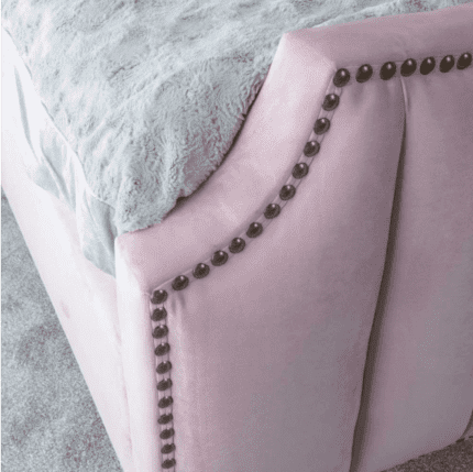 Mikasa Vertical Tufted Bed